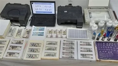 إلقاء القبض على 6 شركات وهمية في الدقهلية تروج لتوظيف العمالة بالخارج واحتالوا على المواطنين إلقاء القبض على 6 شركات وهمية في الدقهلية تروج لتوظيف العمالة بالخارج واحتالوا على المواطنين