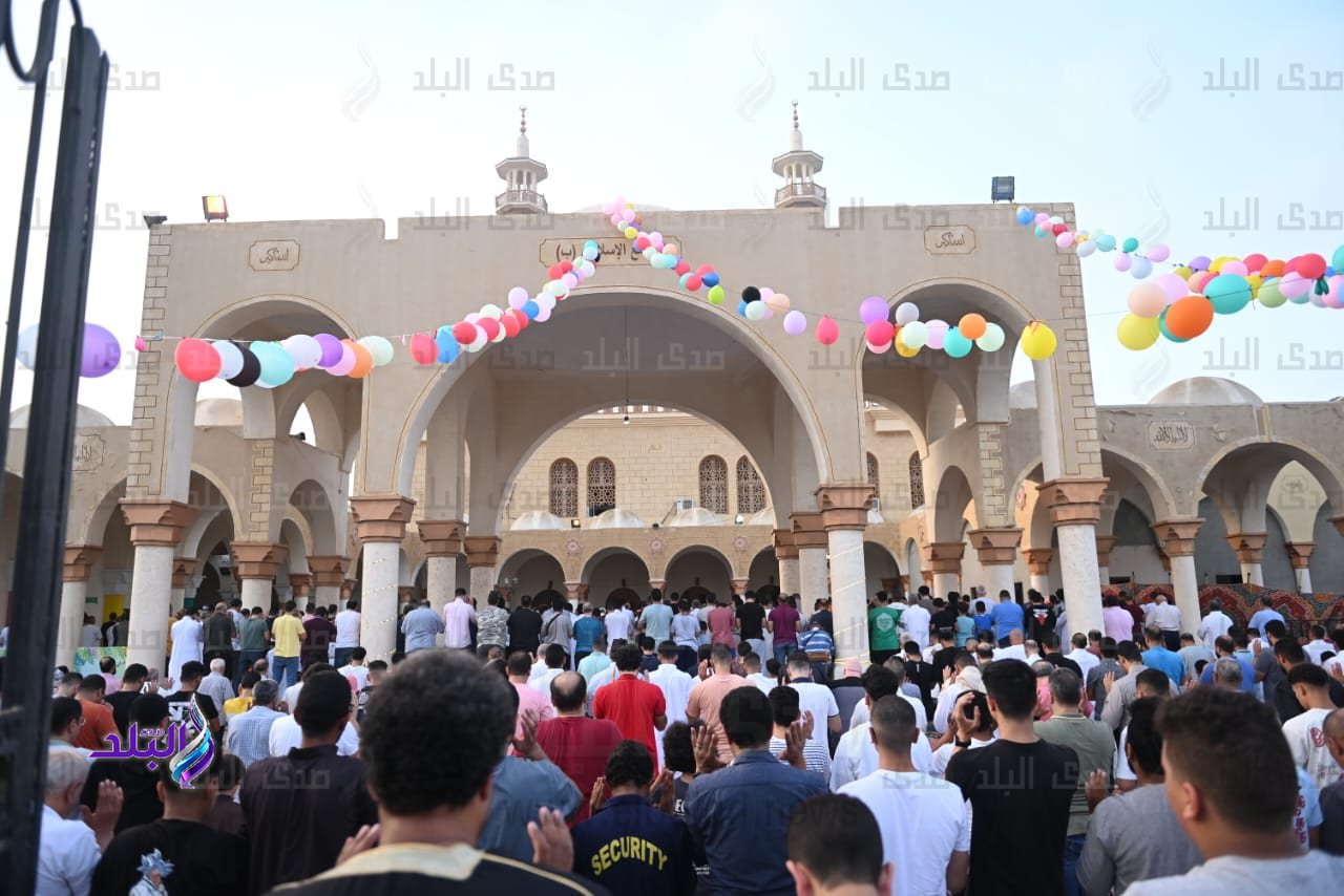 إجازة عيد الأضحى 2025 .. اعرف موعد العودة للعمل في البنوك والمؤسسات الحكومية