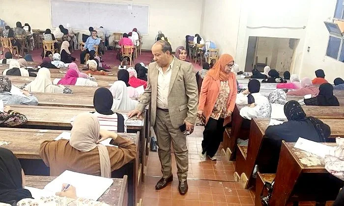 عميد كلية التربية في كفر الشيخ: نطرح تجربة امتحانية شاملة تعكس هوية ورسالة الكلية التعليمية.
