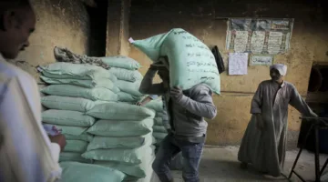 قبل عيد الأضحى.. إدارة التموين تحجز 25 طنًا من الدقيق المدعوم