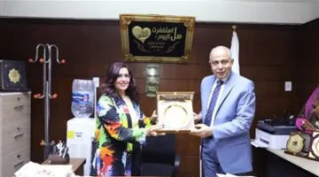 محافظ المنيا يقوم بزيارة مديرية الصحة لمتابعة تقدم العمل في الإدارات والأقسام