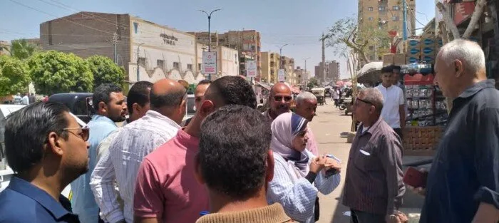 محافظ المنيا: إصدار وتجديد 2871 ترخيص إعلانات في إطار حملات إزالة الإعلانات العشوائية محافظ المنيا: إصدار وتجديد 2871 ترخيص إعلانات في إطار حملات إزالة الإعلانات العشوائية