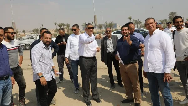 محافظ الجيزة يزور مشروع تطوير المناطق المحيطة بالمتحف المصري الكبير محافظ الجيزة يزور مشروع تطوير المناطق المحيطة بالمتحف المصري الكبير