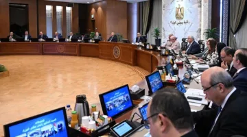 وزير قطاع الأعمال: إكمال المرحلة الأولى من مشاريع تحديث مصانع الغزل والنسيج