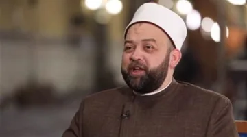 أول رد من إمام مسجد عمرو بن العاص على قرار نقله إلى أسوان