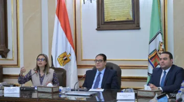 رئيس جامعة القاهرة: الحفاظ على الهوية البصرية يعكس تاريخ الجامعة العريق