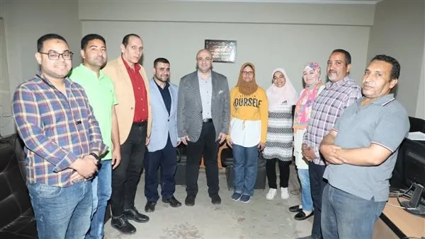 محافظ بني سويف يعبر عن تهانيه للموظفين في الديوان العام بمناسبة عيد الأضحى المبارك محافظ بني سويف يعبر عن تهانيه للموظفين في الديوان العام بمناسبة عيد الأضحى المبارك