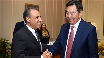 «عقدين من التعاون الاستراتيجي».. وزير الخارجية يلتقي المبعوث الصيني الخاص إلى الشرق الأوسط | صور «عقدين من التعاون الاستراتيجي».. وزير الخارجية يلتقي المبعوث الصيني الخاص إلى الشرق الأوسط | صور
