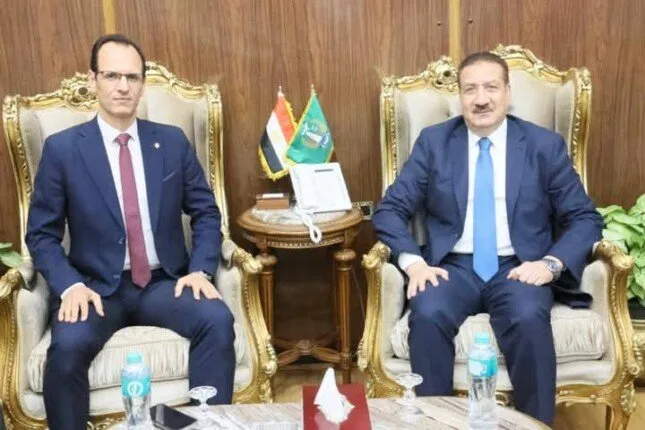محافظ المنوفية يجتمع برئيس الإدارة المركزية لحماية الأراضي في وزارة الزراعة محافظ المنوفية يجتمع برئيس الإدارة المركزية لحماية الأراضي في وزارة الزراعة