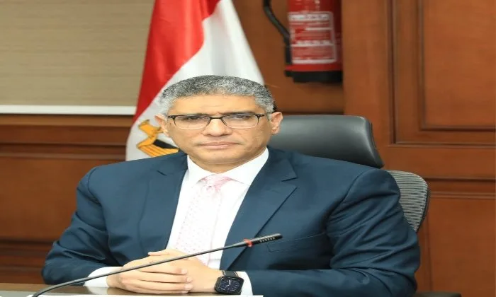 محافظ الجيزة: جهود كبيرة في النظام الصحي لاستقبال عيد الأضحى. محافظ الجيزة: جهود كبيرة في النظام الصحي لاستقبال عيد الأضحى.