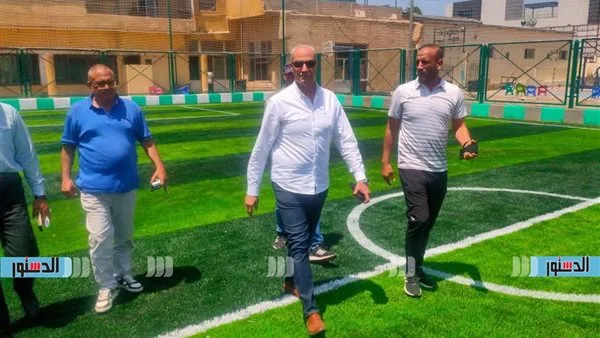 بتكلفة 2 مليون جنيه.. “محروس” يزور ملعب كرة خماسية جديد في نادي كفر الشيخ بتكلفة 2 مليون جنيه.. “محروس” يزور ملعب كرة خماسية جديد في نادي كفر الشيخ
