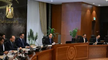 مدبولي لصدى البلد: التجربة أثبتت أن القطاع الخاص يتمتع بكفاءة أعلى في إدارة وتشغيل العمليات.
