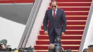 الرئيس السيسي يعود إلى مصر بعد رحلته الرسمية إلى الإمارات العربية المتحدة.