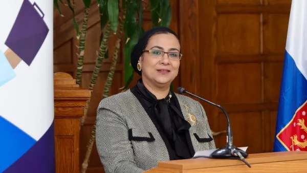 المستشارة أمل عمار تُشارك في احتفالات اختتام مشروع العمل اللائق للنساء المستشارة أمل عمار تُشارك في احتفالات اختتام مشروع العمل اللائق للنساء