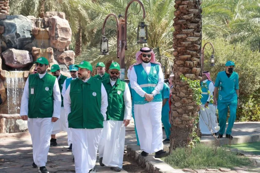 الغامدي يراقب أنشطة فرق الصحة النباتية والحيوانية في المدينة المنورة استعدادًا لموسم الحج الغامدي يراقب أنشطة فرق الصحة النباتية والحيوانية في المدينة المنورة استعدادًا لموسم الحج
