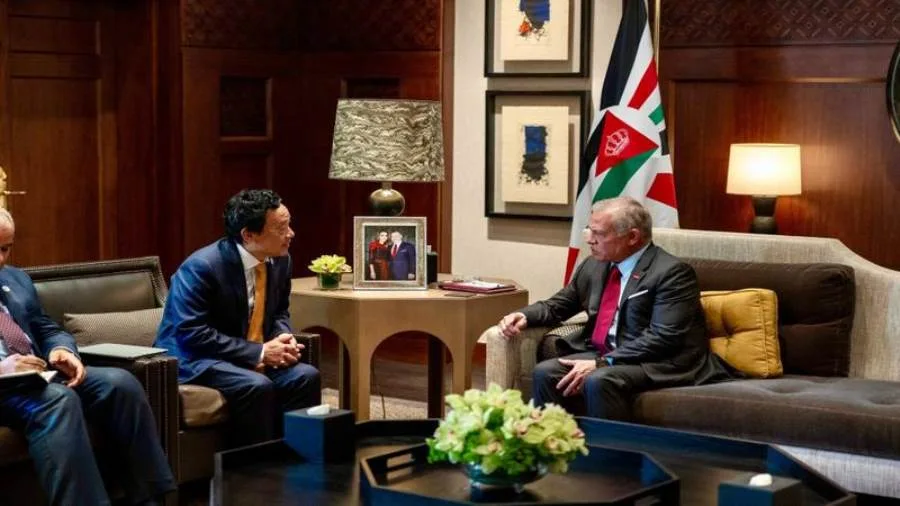 ملك الأردن يلتقي برئيس منظمة الفاو. ملك الأردن يلتقي برئيس منظمة الفاو.