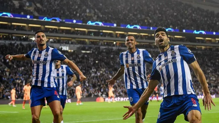 بورتو البرتغالي يوقع صفقة كبيرة قبل لقائه مع الأهلي في كأس العالم للأندية بورتو البرتغالي يوقع صفقة كبيرة قبل لقائه مع الأهلي في كأس العالم للأندية