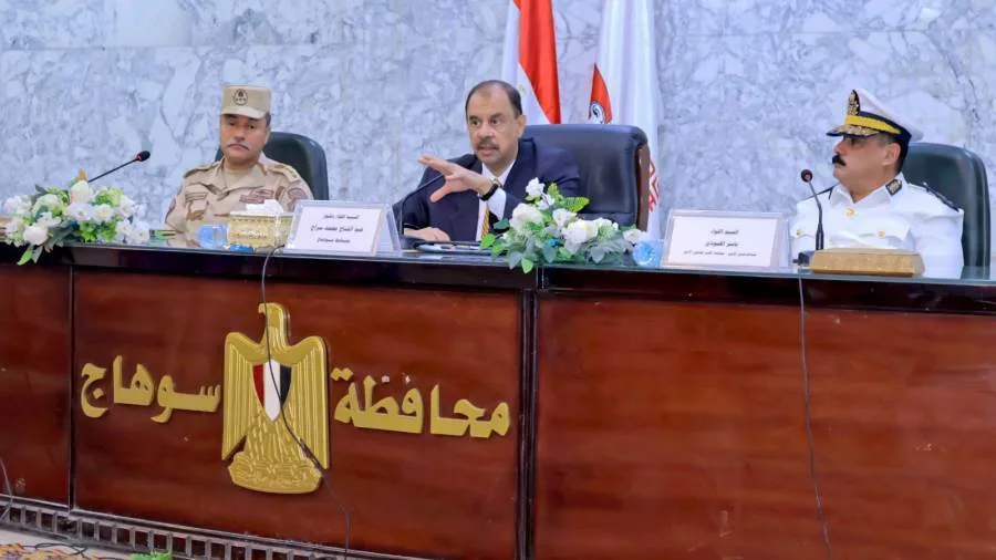 محافظ سوهاج يجتمع لبحث التحضيرات النهائية لامتحانات الثانوية العامة محافظ سوهاج يجتمع لبحث التحضيرات النهائية لامتحانات الثانوية العامة