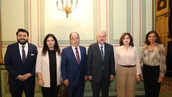 وزير المالية اللبناني ياسين جابر من العاصمة المصرية: مصر تلعب دورًا أساسيًا في جهود التعافي. وزير المالية اللبناني ياسين جابر من العاصمة المصرية: مصر تلعب دورًا أساسيًا في جهود التعافي.
