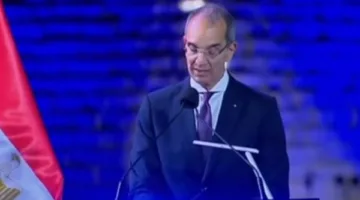 رئيس الوزراء يصل لحفل تدشين خدمات الجيل الخامس للمحمول في مصر