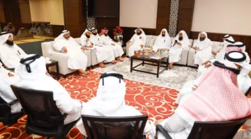 اللجنة الشرعية في بعثة الحج القطرية تعقد اجتماعاً مع المرشدين الشرعيين تحضيراً لأداء الشعائر