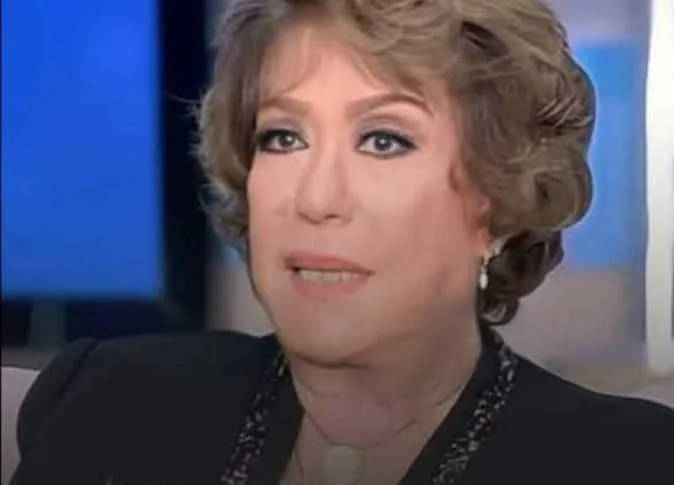 بسبب سميحة أيوب.. قرار غير متوقع من مهرجان إيزيس الدولي لمسرح المرأة في نسخته الثالثة بسبب سميحة أيوب.. قرار غير متوقع من مهرجان إيزيس الدولي لمسرح المرأة في نسخته الثالثة