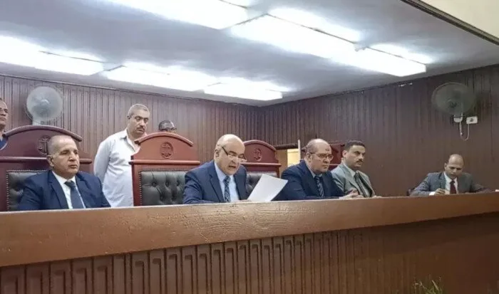إحالة موظف في مقهى إلى المفتي بتهمة استدراج طفل والاعتداء عليه في القليوبية إحالة موظف في مقهى إلى المفتي بتهمة استدراج طفل والاعتداء عليه في القليوبية