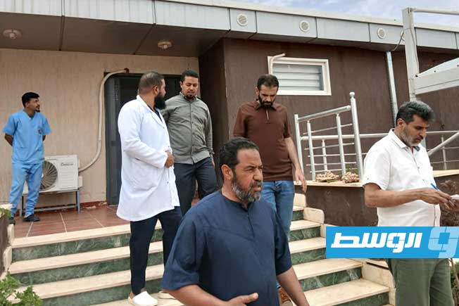 جانب من زيارة لجنة وزارية إلى مدينة الزنتان لمعاينة موقع مقترح لإنشاء مركز أورام، الأربعاء 4 يونيو 2025 (وزارة الصحة)