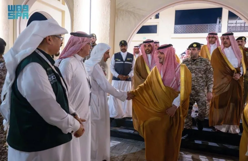 وزير الداخلية يتفقد استعدادات الجهات المشاركة في حج هذا العام وزير الداخلية يتفقد استعدادات الجهات المشاركة في حج هذا العام