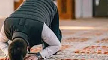 الإفتاء توضح: هل تُلغى صلاة الجمعة إذا صادفت يوم العيد؟