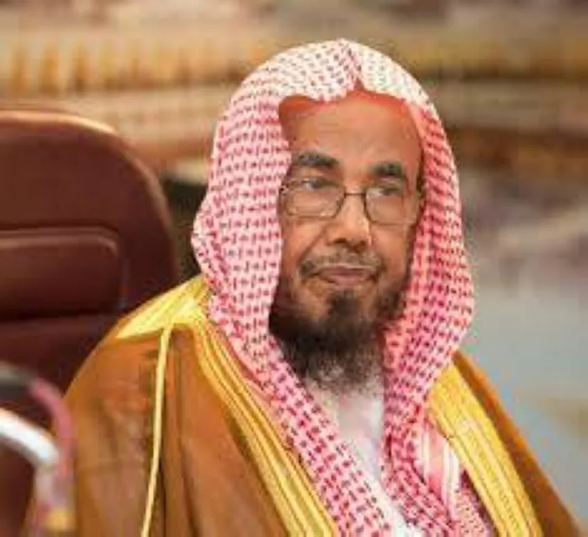 الشيخ المطلق يُشيد بمساعي “الهيئة الملكية بمكة” في مجال الأضاحي الشيخ المطلق يُشيد بمساعي “الهيئة الملكية بمكة” في مجال الأضاحي