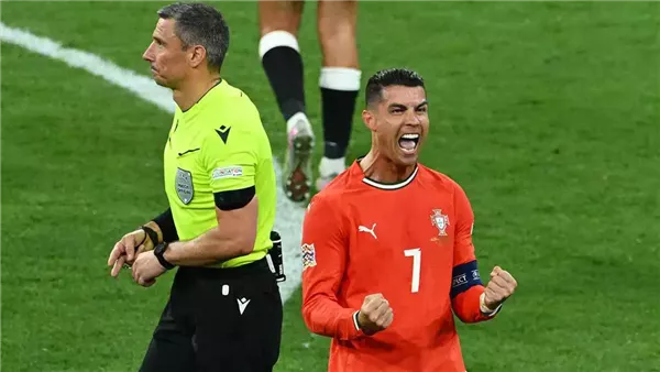 بعد مواجهته مع ألمانيا، رونالدو يحتاج 62 هدفًا للوصول إلى 1000 هدف. بعد مواجهته مع ألمانيا، رونالدو يحتاج 62 هدفًا للوصول إلى 1000 هدف.