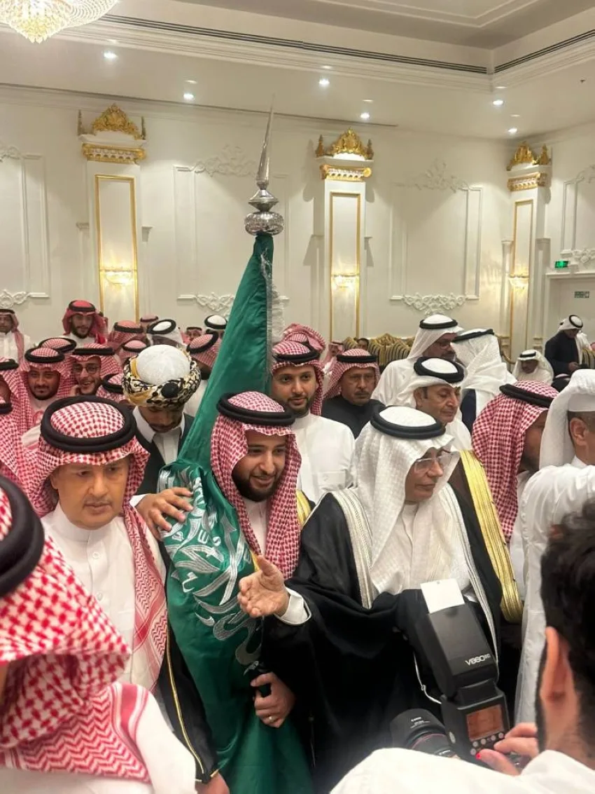 إبراهيم آل عبدالله يحيي حفل زفاف ابنه الوليد