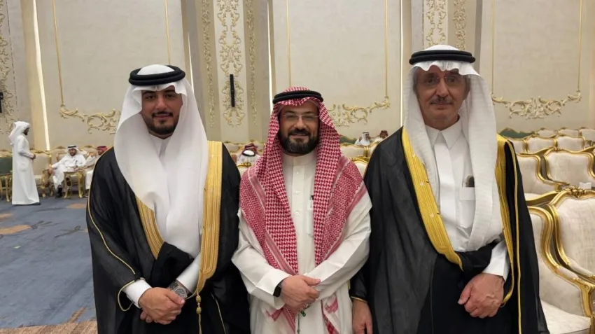 عائلة عاطف القحطاني تحتفل بزفاف طارق عائلة عاطف القحطاني تحتفل بزفاف طارق