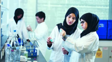 أكاديميون وخبراء لـ الشرق: رؤية سمو الأمير تضع أسسًا لاقتصاد يعتمد على الابتكار العلمي