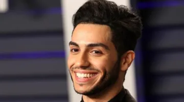 مينا مسعود يروّج لدوره في “في عز الضهر”: آمل أن تستمتعوا بشخصية حمزة الكاشف.