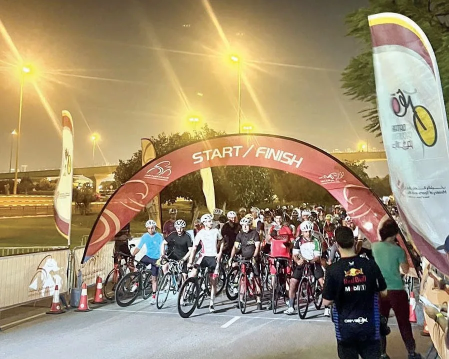 الرياضة للجميع تطلق سباق الدراجات على المضمار الأولمبي الرياضة للجميع تطلق سباق الدراجات على المضمار الأولمبي