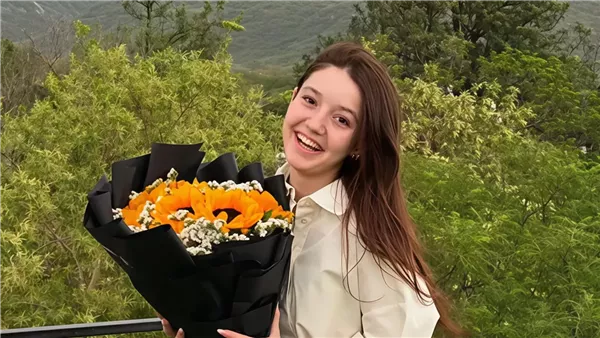 تفاصيل مقتل نجمة تيك توك سناء يوسف على يد شاب بعد رفضها للارتباط به تفاصيل مقتل نجمة تيك توك سناء يوسف على يد شاب بعد رفضها للارتباط به
