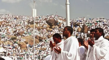 لبيك اللهم لبيك: صدى التلبية يتردد من أكثر من مليوني حاج في ساحة عرفات المباركة