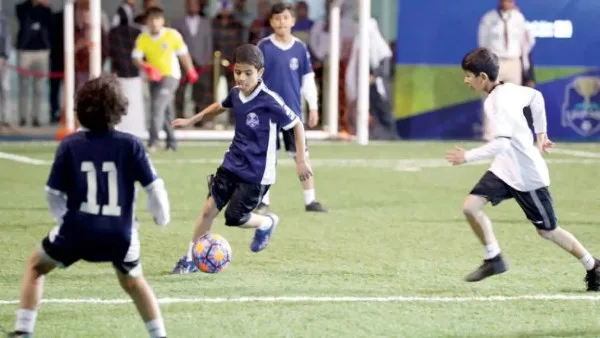 تحضير 4 ملاعب عشبية صناعية في كل إدارة تعليمية لتنفيذ بطولة المدارس. تحضير 4 ملاعب عشبية صناعية في كل إدارة تعليمية لتنفيذ بطولة المدارس.