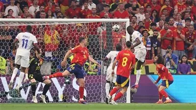 موعد لقاء إسبانيا وفرنسا في نصف نهائي دوري الأمم الأوروبية، بالإضافة إلى القنوات الناقلة والتشكيلة المتوقعة. موعد لقاء إسبانيا وفرنسا في نصف نهائي دوري الأمم الأوروبية، بالإضافة إلى القنوات الناقلة والتشكيلة المتوقعة.