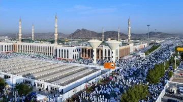 مسجد نمرة: منبر عرفات الذي أُقيم في موقع خطبة الوداع