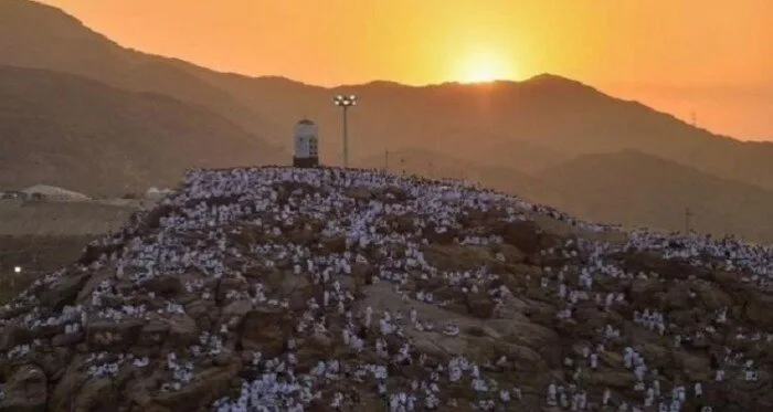 هل من الضروري صعود جبل عرفات أثناء الحج؟.. «الإفتاء» تقدم تحذيرات هل من الضروري صعود جبل عرفات أثناء الحج؟.. «الإفتاء» تقدم تحذيرات