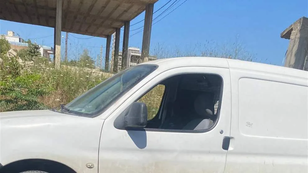 مراسل الجديد: طائرة مسيرة إسرائيلية تضرب “رابيد” في بلدة قلاويه بالقرب من المدرسة الرسمية ونجاة السائق. مراسل الجديد: طائرة مسيرة إسرائيلية تضرب “رابيد” في بلدة قلاويه بالقرب من المدرسة الرسمية ونجاة السائق.