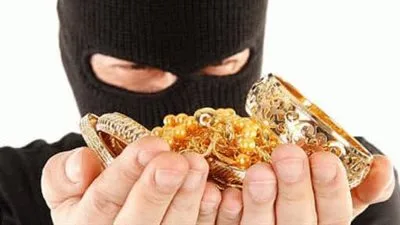 قرارات النيابة حول حادث سرقة ربع كيلو من الذهب من محامية في مدينة أكتوبر قرارات النيابة حول حادث سرقة ربع كيلو من الذهب من محامية في مدينة أكتوبر