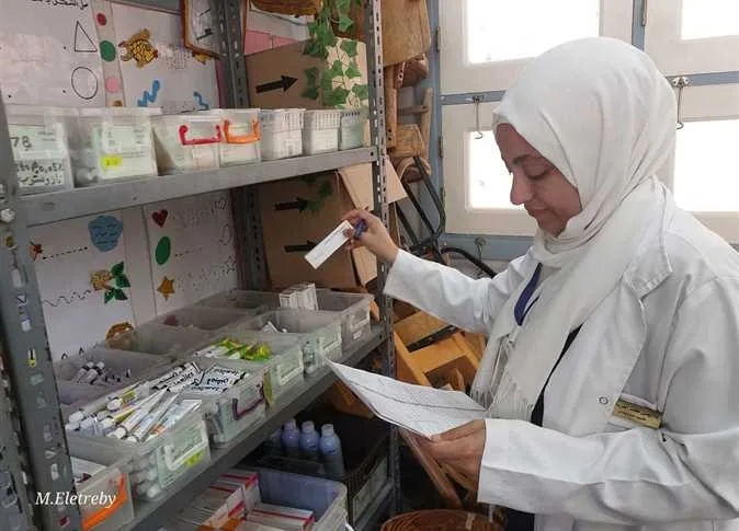 إجراء 390 فحص دم ضمن قافلة طبية مجانية في قرى كفر البطيخ بمحافظة دمياط إجراء 390 فحص دم ضمن قافلة طبية مجانية في قرى كفر البطيخ بمحافظة دمياط