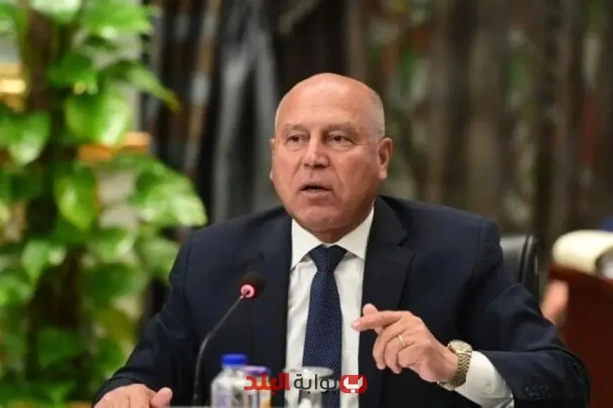 كامل الوزير يُوجه بتأسيس لجنة فنية لبناء مجمع صناعي مبتكر لإنتاج مكونات الجسور والأنفاق. كامل الوزير يُوجه بتأسيس لجنة فنية لبناء مجمع صناعي مبتكر لإنتاج مكونات الجسور والأنفاق.