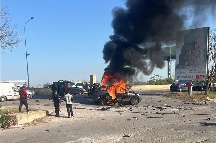 طائرة درون إسرائيلية تستهدف مركبة في جنوب لبنان طائرة درون إسرائيلية تستهدف مركبة في جنوب لبنان