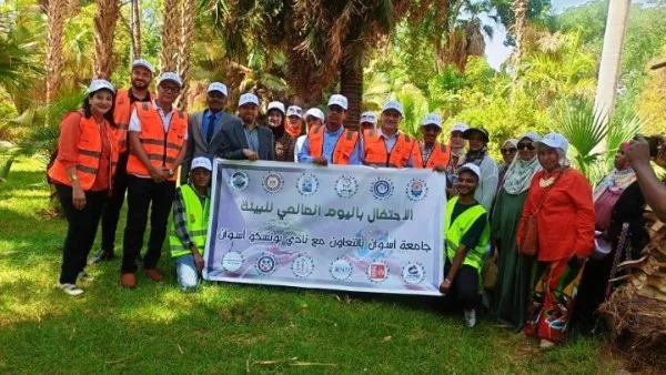 أسوان تحتفل بمناسبة يوم البيئة من خلال ندوات توعوية وحملات لتشجير وجمع المخلفات
