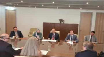 وزير العمل يجتمع برئيس الاتحاد العالمي للتوظيف لتعزيز التعاون في المجالات المشتركة
